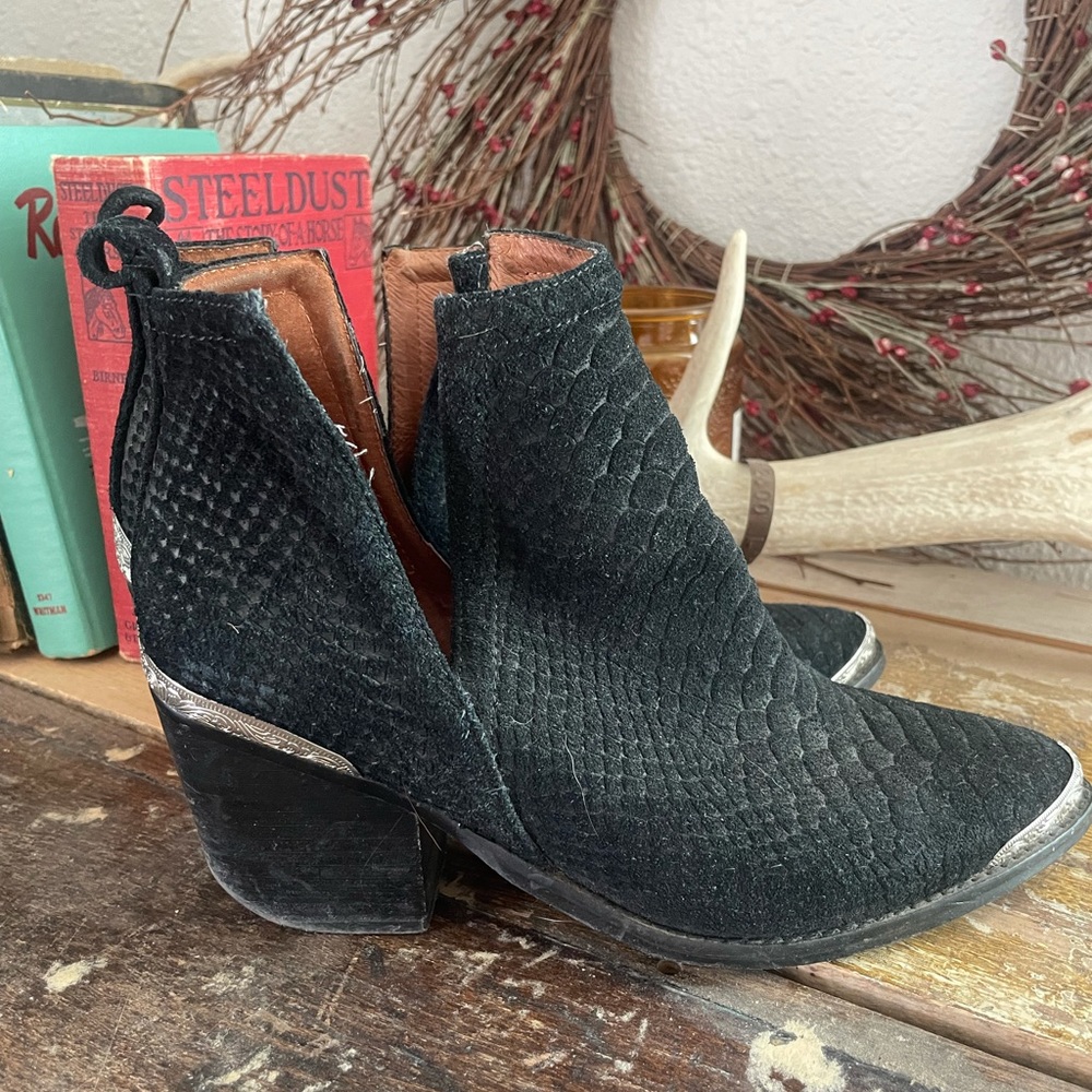 Jeffrey Campbell Black Western Booties